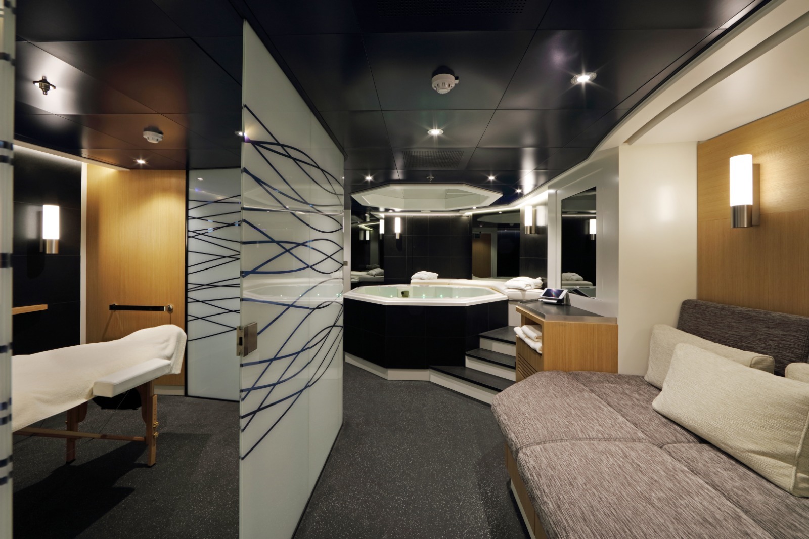 Yersin yacht charter spa massage